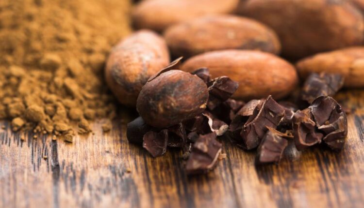 عکس استوک قهوه و دانه های رست شده آن   beans and flavored