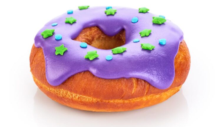 عکس استوک دونات شکلاتی و خامه ای   Donuts chocolate