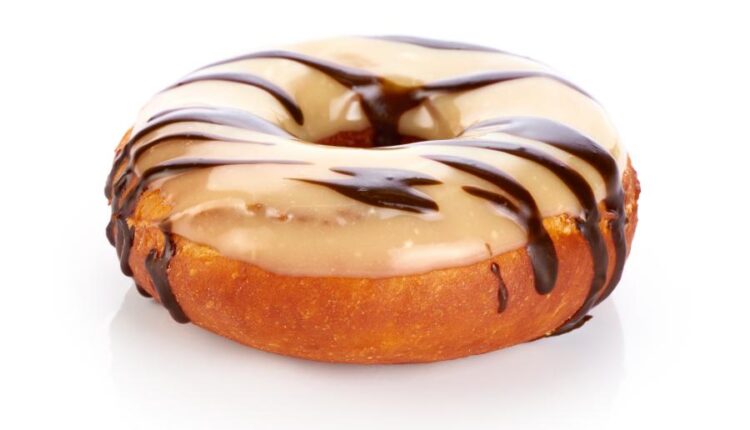 عکس استوک دونات شکلاتی و خامه ای   Donuts chocolate