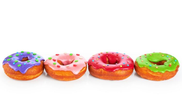 عکس استوک دونات شکلاتی و خامه ای   Donuts chocolate