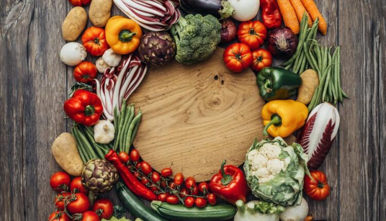 عکس استوک میز آشپزی در آشپزخانه   Cooking in a rustic kitchen