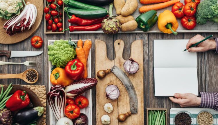 عکس استوک میز آشپزی در آشپزخانه   Cooking in a rustic kitchen