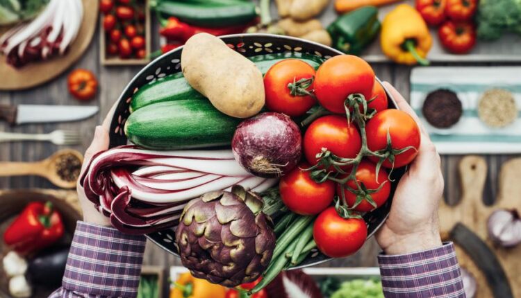 عکس استوک میز آشپزی در آشپزخانه   Cooking in a rustic kitchen