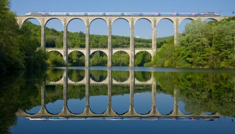 سری هفتاد و هفتم بک گراند برای دسکتاپ   Beautiful Wallpapers