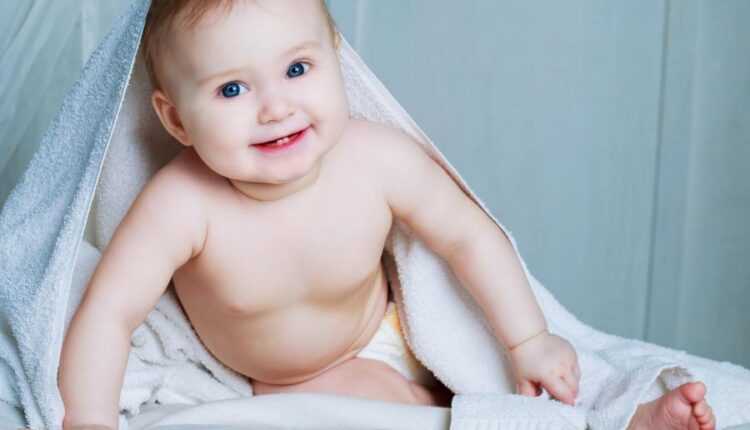 10 عکس استوک بچه با حوله   Baby with a towel   10 UHQ JPEG