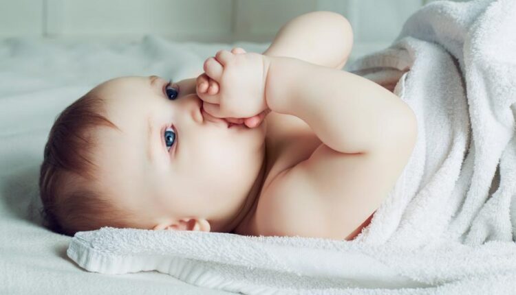 10 عکس استوک بچه با حوله   Baby with a towel   10 UHQ JPEG