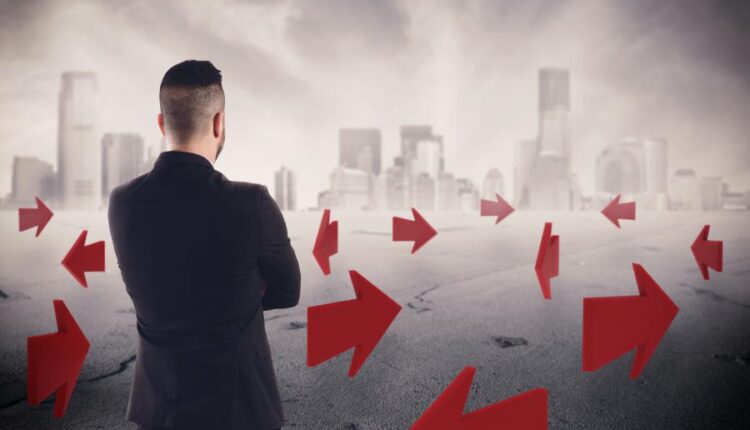 23 عکس استوک تفکر خلاق   Building a new creative idea