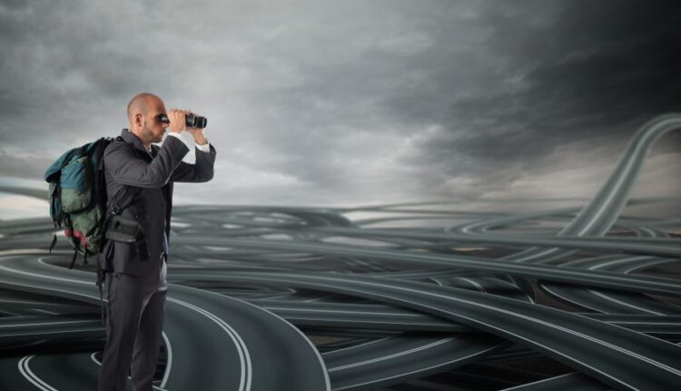 23 عکس استوک تفکر خلاق   Building a new creative idea