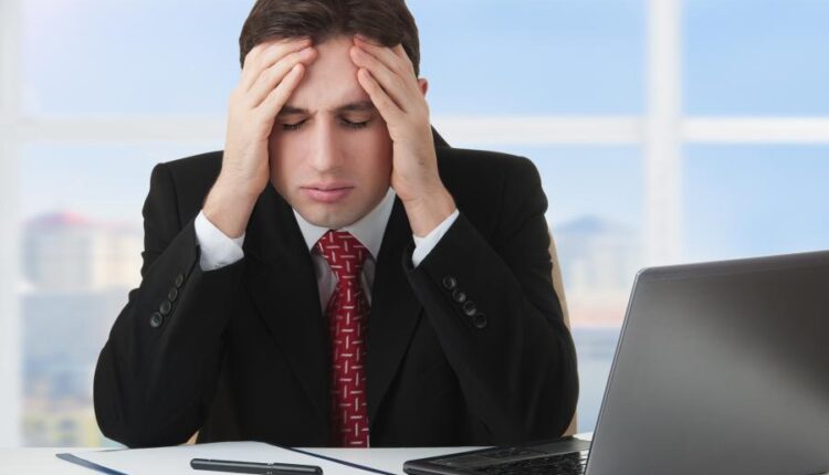 25 عکس استوک سردرد و میگرن   Migraine headache depression