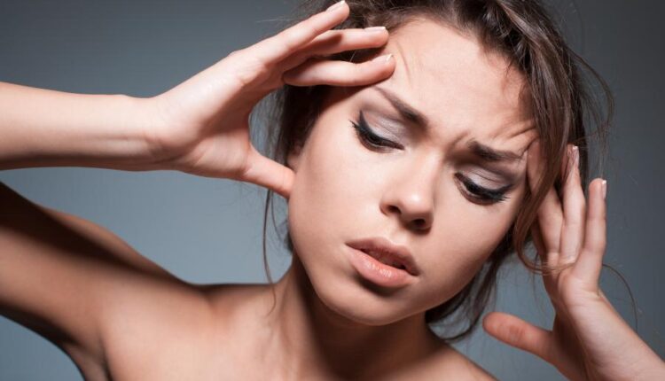 25 عکس استوک سردرد و میگرن   Migraine headache depression