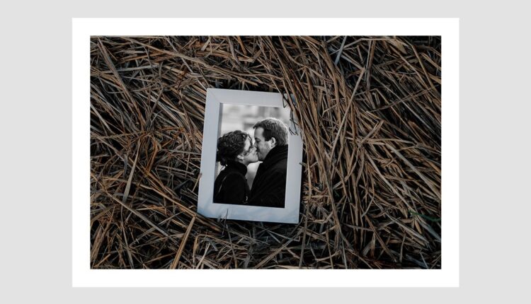 موکاپ قاب عکس در علفزار  – Photo Frame on Haistack Mockup