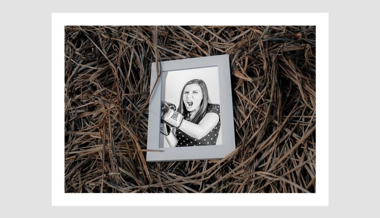 موکاپ قاب عکس در علفزار  – Photo Frame on Haistack Mockup