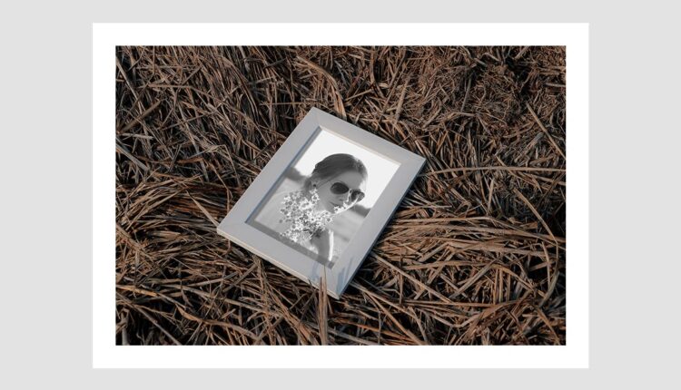 موکاپ قاب عکس در علفزار  – Photo Frame on Haistack Mockup