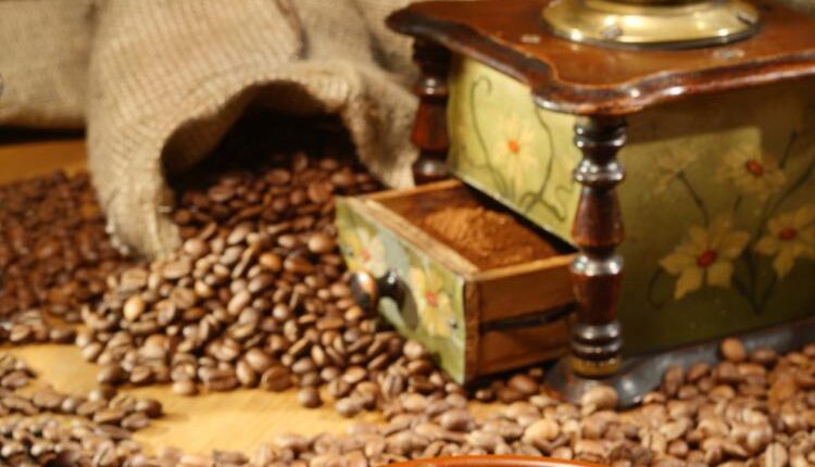 عکس استوک قهوه و دان قهوه –  Coffee Beans Photo