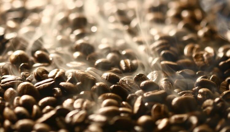 عکس استوک قهوه و دان قهوه –  Coffee Beans Photo