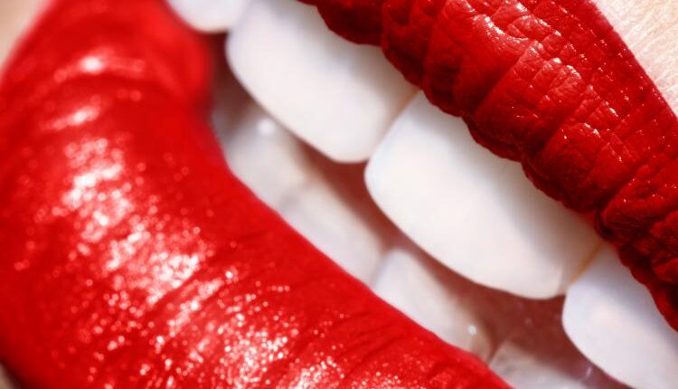 عکس استوک لب و آرایش لب – Lips And Lipstick Stock Photo