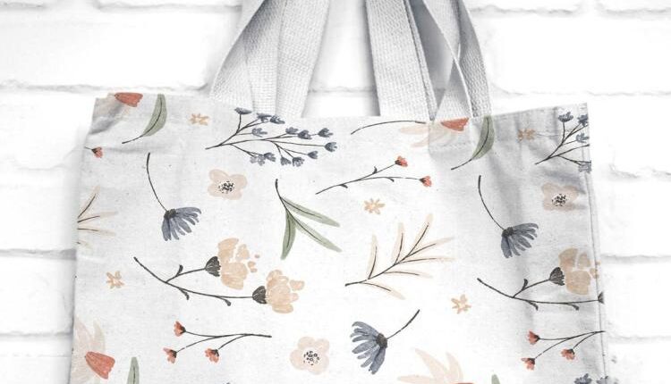 موکاپ کیف پارچه ای آویزان از دیوار – Tote Bag Mockup Vol 02