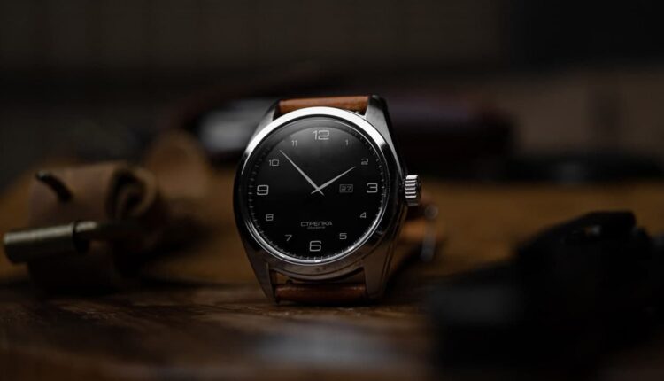 فونت انگلیسی خوانشی رادیوتکنیکا –   Radiotechnika Font